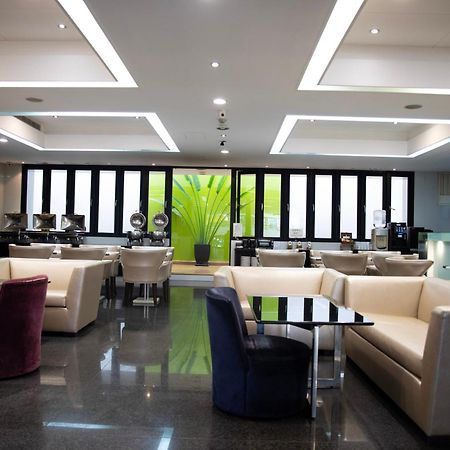 Kapok Hotel & Resorts Лодун Экстерьер фото