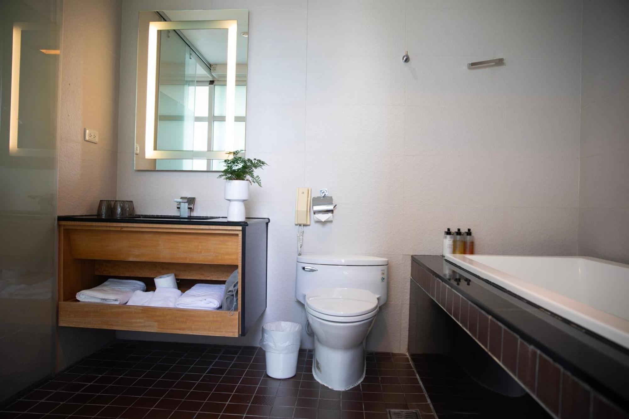 Kapok Hotel & Resorts Лодун Экстерьер фото